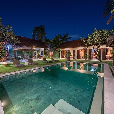 Rumi Villas Семиняк Екстериор снимка